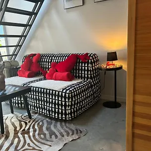Wellness Loft With Sauna, Jacuzzi, Roof Terrace & Amazing View Appartement